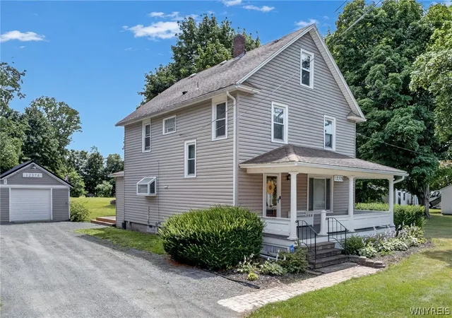Photo 2 of Sale Pending at 12378 Ridge Rd, Medina, NY 14103 | MLS# B1702308 | Listing updated on 2026-08-17