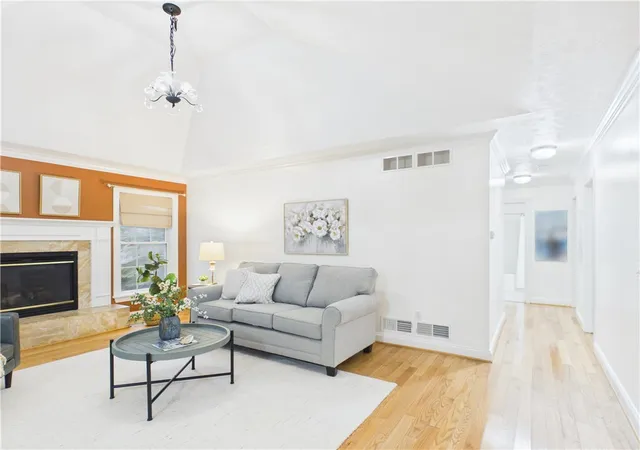 Photo 4 of Sale Pending at 489 French Rd, Rochester, NY 14618 | MLS# R1701749 | Listing updated on 2026-08-07