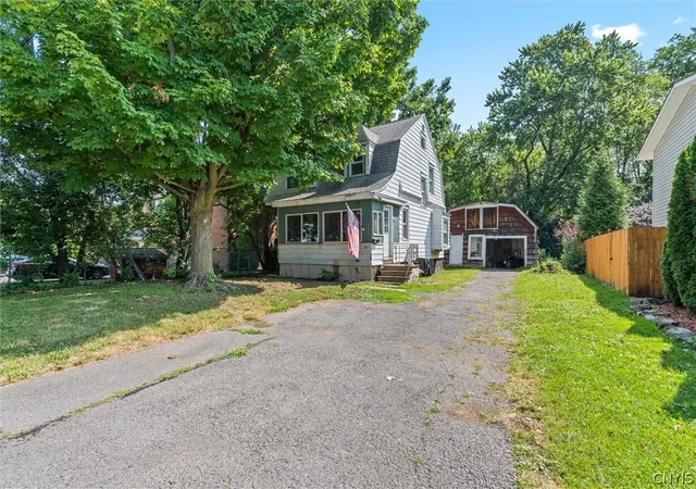 Photo 2 of Sale Pending at 116 Reese Ave, Syracuse, NY 13212 | MLS# S1702167 | Listing updated on 2026-08-16