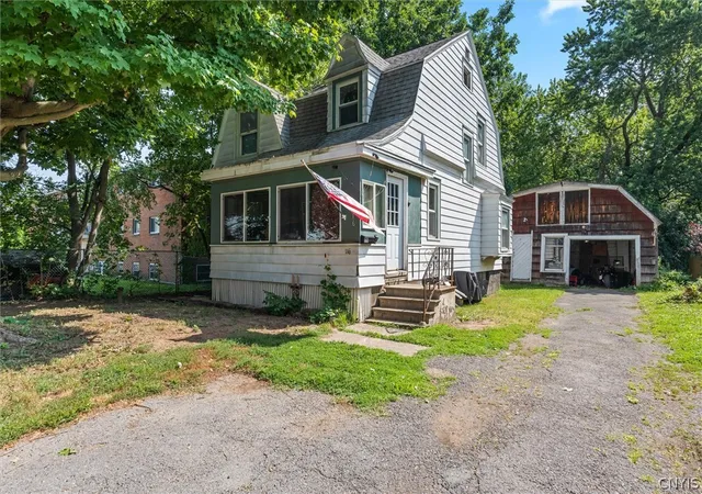 Photo 3 of Sale Pending at 116 Reese Ave, Syracuse, NY 13212 | MLS# S1702167 | Listing updated on 2026-08-16