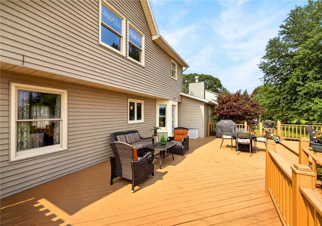 Photo 4 of Sale Pending at 16 Hillcrest Dr, Hamlin, NY 14464 | MLS# R1702569 | Listing updated on 2026-08-19