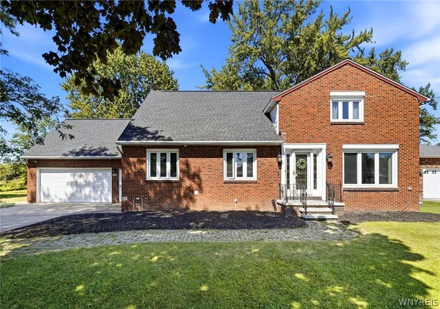 Photo 2 of Sale Pending at 100 Northwood Ave, Buffalo, NY 14224 | MLS# B1702630 | Listing updated on 2026-08-12