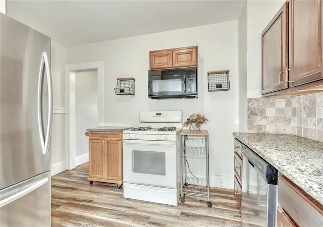 Photo 3 of Sale Pending at 24 Garford Rd, Rochester, NY 14622 | MLS# R1702664 | Listing updated on 2026-08-07