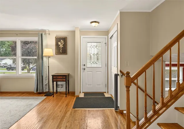 Photo 4 of Sale Pending at 21 W Canon Dr, Rochester, NY 14624 | MLS# R1702670 | Listing updated on 2026-09-09