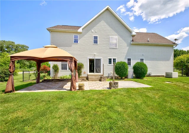 Photo 3 of Sale Pending at 803 Red Fox Cir, Ontario, NY 14519 | MLS# R1700700 | Listing updated on 2026-08-04