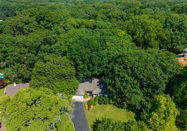Photo 3 of Sale Pending at 55 Briar Ln, Rochester, NY 14622 | MLS# R1702673 | Listing updated on 2026-08-26