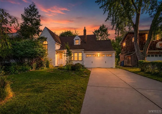Photo 1 of Sale Pending at 35 Lehn Springs Dr, Buffalo, NY 14221 | MLS# B1702488 | Listing updated on 2026-08-28