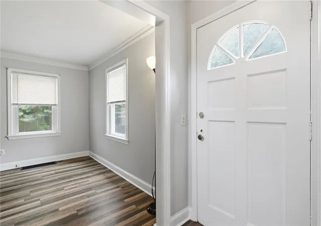 Photo 3 of Sale Pending at 21 Fairlea Dr, Rochester, NY 14622 | MLS# R1702652 | Listing updated on 2026-08-21