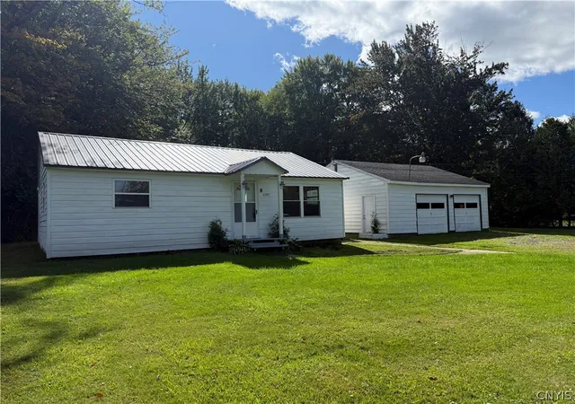 Photo 1 of Single family home for sale at 6747 Sutliff Rd, Rome, NY 13440 | MLS# S1702750 | Listing updated on 2026-09-15