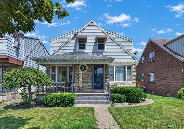 Photo 1 of Sale Pending at 2482 Forest Ave, Niagara Falls, NY 14301 | MLS# B1702549 | Listing updated on 2026-08-19