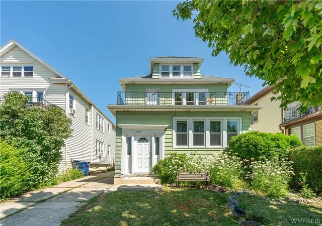 Photo 1 of Sale Pending at 304 Taunton Pl, Buffalo, NY 14216 | MLS# B1702528 | Listing updated on 2026-08-24