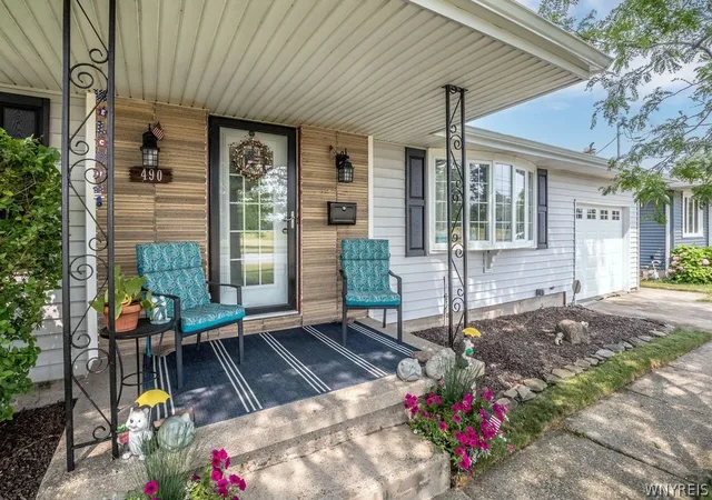 Photo 2 of Sale Pending at 490 Two Mile Crk Rd, Tonawanda, NY 14150 | MLS# B1702798 | Listing updated on 2026-08-26