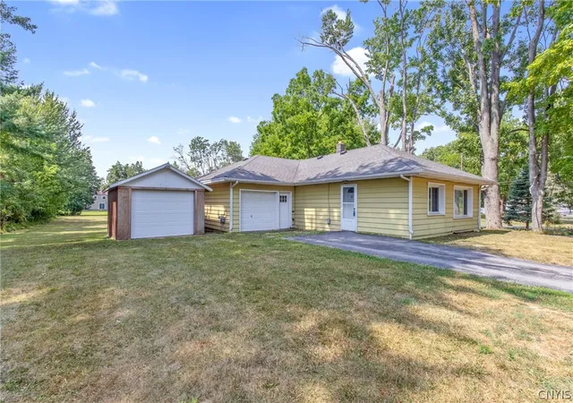 Photo 2 of Sale Pending at 5582 Kathan Rd, Brewerton, NY 13029 | MLS# S1701450 | Listing updated on 2026-08-07
