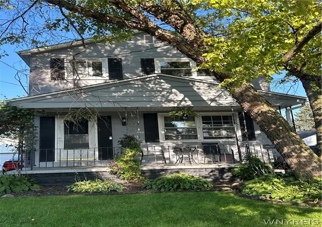 Photo 1 of Sale Pending at 10 Orchard Pl, Lackawanna, NY 14218 | MLS# B1702778 | Listing updated on 2026-08-27