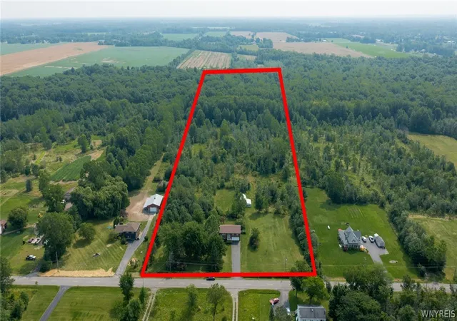 Photo 3 of Sale Pending at 3201 Palmer Rd, Ransomville, NY 14131 | MLS# B1702080 | Listing updated on 2026-08-04