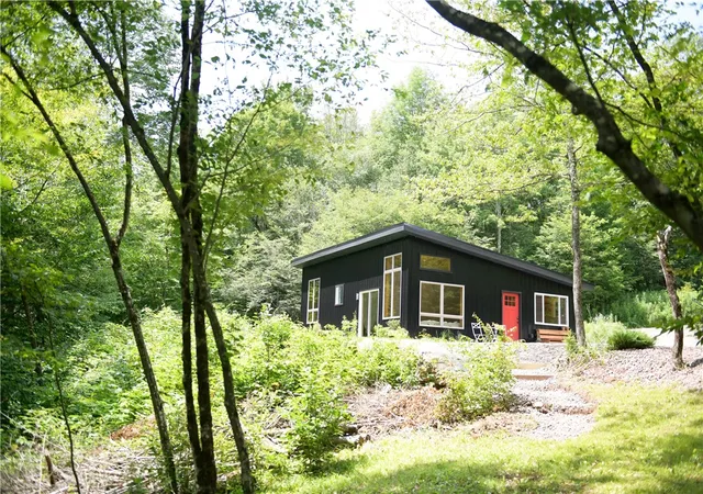 Photo 1 of Sale Pending at 465 Scott Rd, South Kortright, NY 13842 | MLS# R1702275 | Listing updated on 2026-08-14