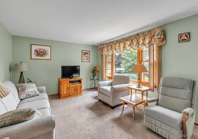 Listing Photo 4 - Condo for sale in building located at 92 French Lea Rd, Buffalo, NY 14224
