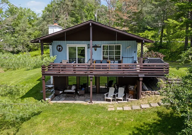 Photo 2 of Single family home for sale at 407 Winter Holw Rd, Margaretville, NY 12455 | MLS# R1702150 | Listing updated on 2026-08-04