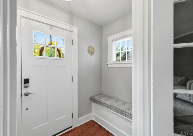 Photo 3 of Sale Pending at 5280 W Taft Rd, Syracuse, NY 13212 | MLS# S1702369 | Listing updated on 2026-08-08