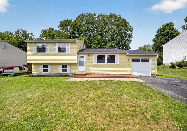 Photo 1 of Sale Pending at 8309 Pansy Dr, Baldwinsville, NY 13027 | MLS# S1702708 | Listing updated on 2026-08-07