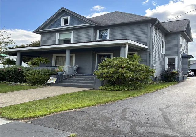 Photo 1 of Single family home for sale at 959 Davis St, Elmira, NY 14901 | MLS# R1700922 | Listing updated on 2026-09-08