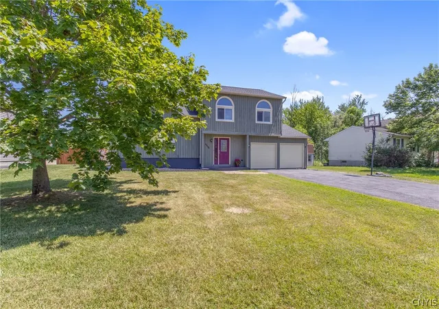 Photo 2 of Sale Pending at 8536 Snowshoe, Cicero, NY 13039 | MLS# S1702852 | Listing updated on 2026-08-04