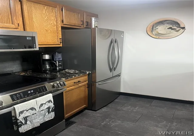 Photo 4 of Sale Pending at 4785 Chestnut Ridge Rd #6, Buffalo, NY 14228 | MLS# B1702900 | Listing updated on 2026-08-13