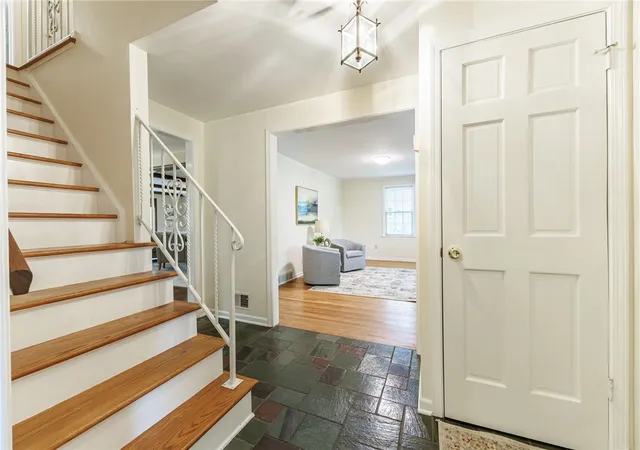 Photo 3 of Sale Pending at 16 S Ridge Trl, Fairport, NY 14450 | MLS# R1695777 | Listing updated on 2026-08-06