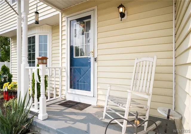Photo 4 of Sale Pending at 2148 Hobblebush Ln, Lake View, NY 14085 | MLS# B1702329 | Listing updated on 2026-08-08