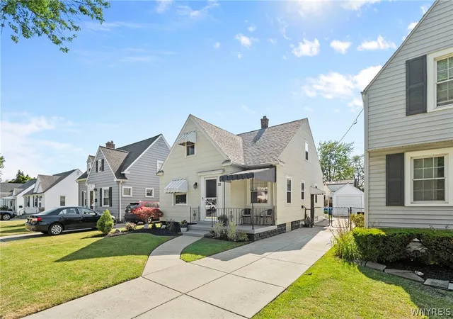 Photo 2 of Single family home for sale at 22 Coburg St, Buffalo, NY 14216 | MLS# B1699621 | Listing updated on 2026-08-22