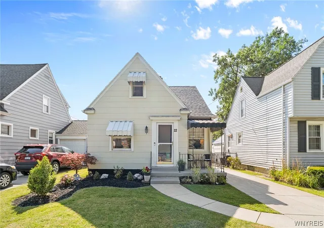Photo 3 of Single family home for sale at 22 Coburg St, Buffalo, NY 14216 | MLS# B1699621 | Listing updated on 2026-08-22