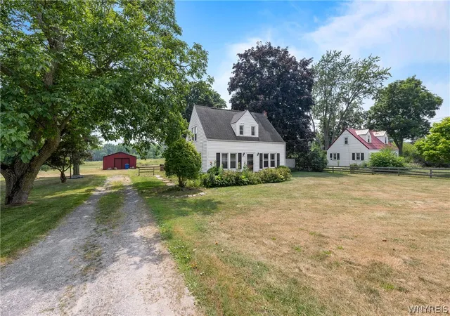 Photo 3 of Sale Pending at 7804 Ridge Rd, Gasport, NY 14067 | MLS# B1703018 | Listing updated on 2026-08-05