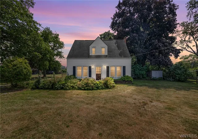 Photo 4 of Sale Pending at 7804 Ridge Rd, Gasport, NY 14067 | MLS# B1703018 | Listing updated on 2026-08-05