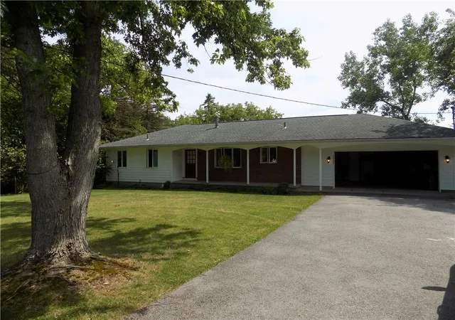 Photo 2 of Sale Pending at 7725 County Rd 42, Victor, NY 14564 | MLS# R1702304 | Listing updated on 2026-08-12