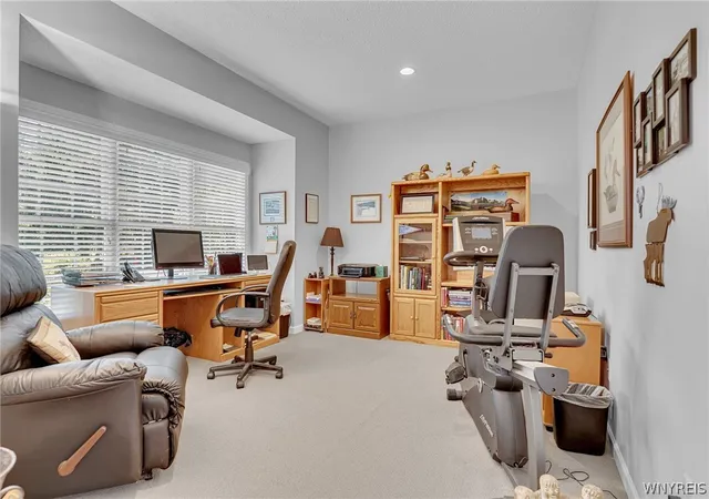 Photo 4 of Sale Pending at 267 Lord Byron Ln, Buffalo, NY 14221 | MLS# B1702310 | Listing updated on 2026-08-11