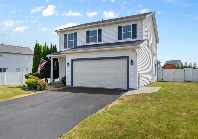 Photo 3 of Sale Pending at 76 Rangers Ct, Rochester, NY 14612 | MLS# R1694306 | Listing updated on 2026-09-04