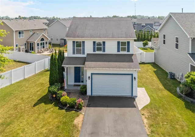 Photo 4 of Sale Pending at 76 Rangers Ct, Rochester, NY 14612 | MLS# R1694306 | Listing updated on 2026-09-04