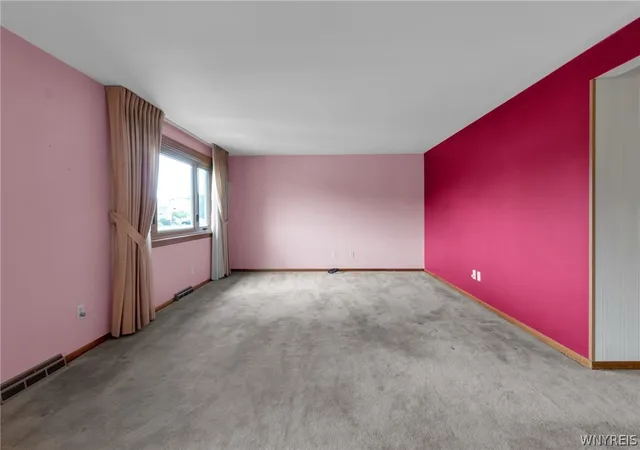 Photo 4 of Sale Pending at 178 Temple Dr, Buffalo, NY 14225 | MLS# B1702837 | Listing updated on 2026-08-07