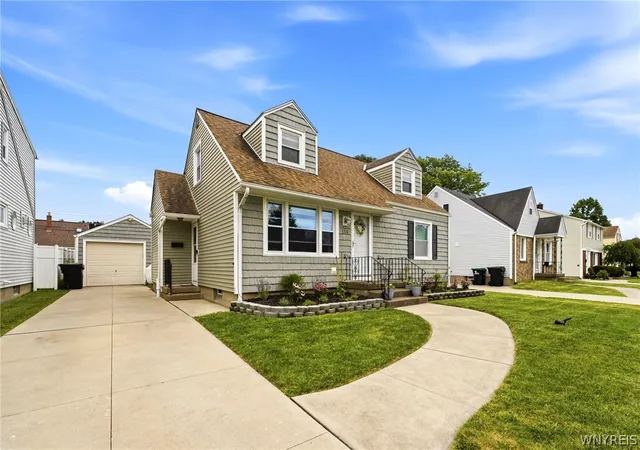Photo 3 of Sale Pending at 114 Sherwin Dr, Tonawanda, NY 14150 | MLS# B1700026 | Listing updated on 2026-08-25
