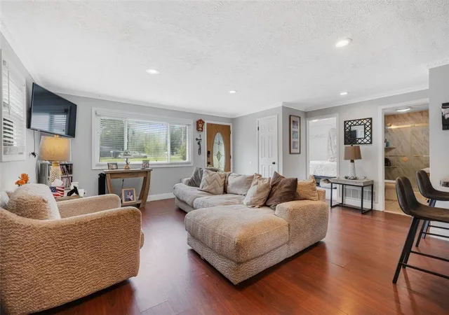 Photo 2 of Single family home for sale at 1166 Bay Rd, Webster, NY 14580 | MLS# R1702967 | Listing updated on 2026-09-01