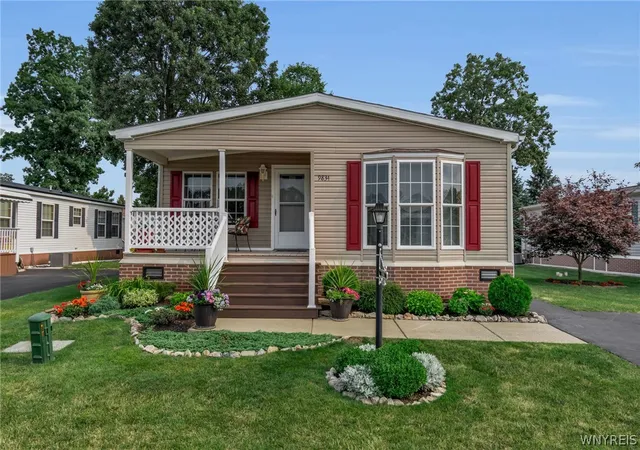 Photo 1 of Sale Pending at 9834 Tottenham Ave, Clarence, NY 14031 | MLS# B1701328 | Listing updated on 2026-08-26