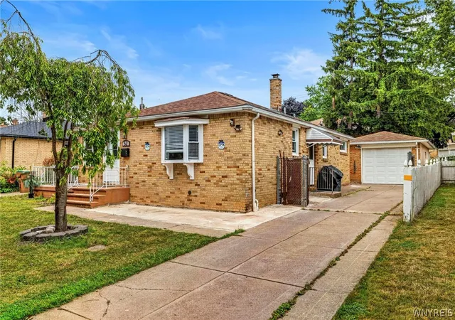 Photo 3 of Single family home for sale at 52 Victoria Blvd, Cheektowaga, NY 14225 | MLS# B1703113 | Listing updated on 2026-08-09