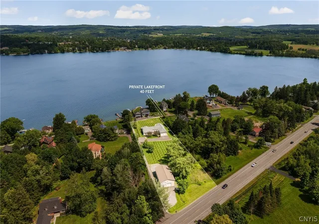Photo 2 of Sale Pending at 1131 Marlyn Park Dr, Cazenovia, NY 13035 | MLS# S1697300 | Listing updated on 2026-09-02