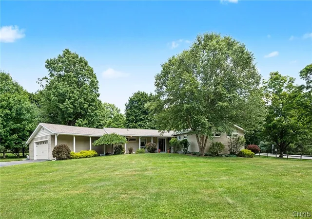Photo 1 of Sale Pending at 4566 Whetstone Rd, Manlius, NY 13104 | MLS# S1700399 | Listing updated on 2026-08-30