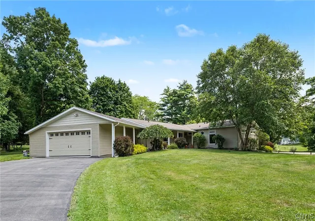 Photo 3 of Sale Pending at 4566 Whetstone Rd, Manlius, NY 13104 | MLS# S1700399 | Listing updated on 2026-08-30