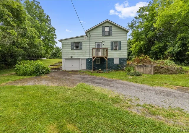 Photo 1 of Sale Pending at 3826 Split Rock Rd, Camillus, NY 13031 | MLS# S1703140 | Listing updated on 2026-09-03