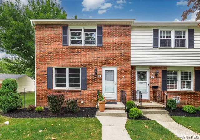 Photo 1 of Sale Pending at 52 Wimbledon Ln, Buffalo, NY 14224 | MLS# B1702883 | Listing updated on 2026-08-08