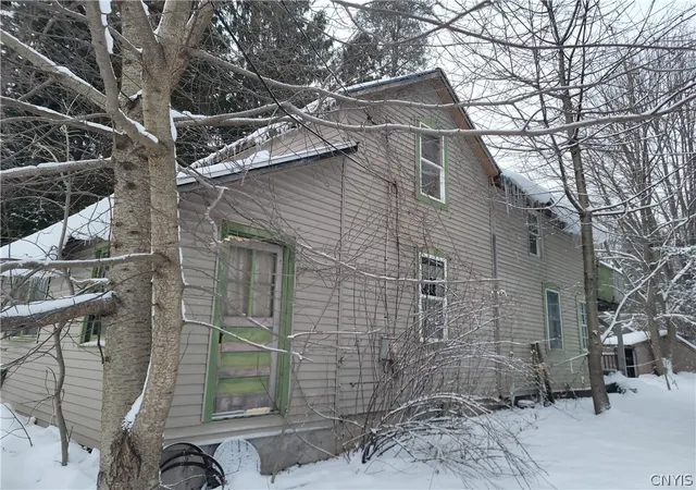Photo 3 of Sale Pending at 6657 E Taft Rd, East Syracuse, NY 13057 | MLS# S1703139 | Listing updated on 2026-09-05