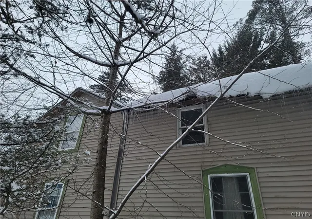 Photo 4 of Sale Pending at 6657 E Taft Rd, East Syracuse, NY 13057 | MLS# S1703139 | Listing updated on 2026-09-05