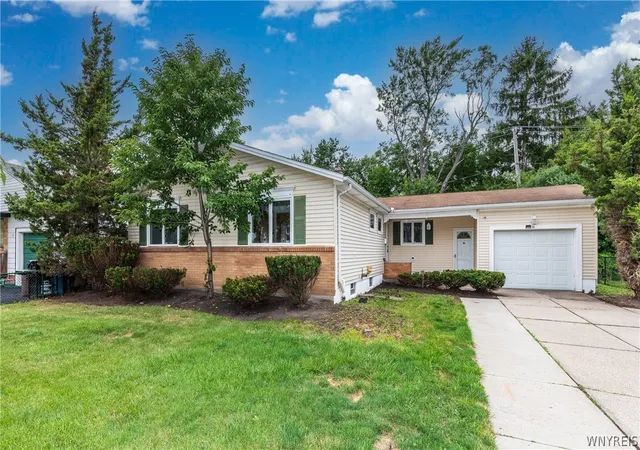 Photo 1 of Sale Pending at 16 Newgate Rd, Buffalo, NY 14226 | MLS# B1701294 | Listing updated on 2026-08-11